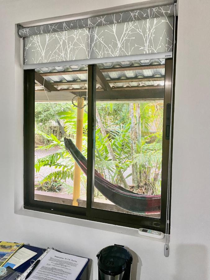 Boutique Rooms River Front At La Junta Dominical Esterno foto