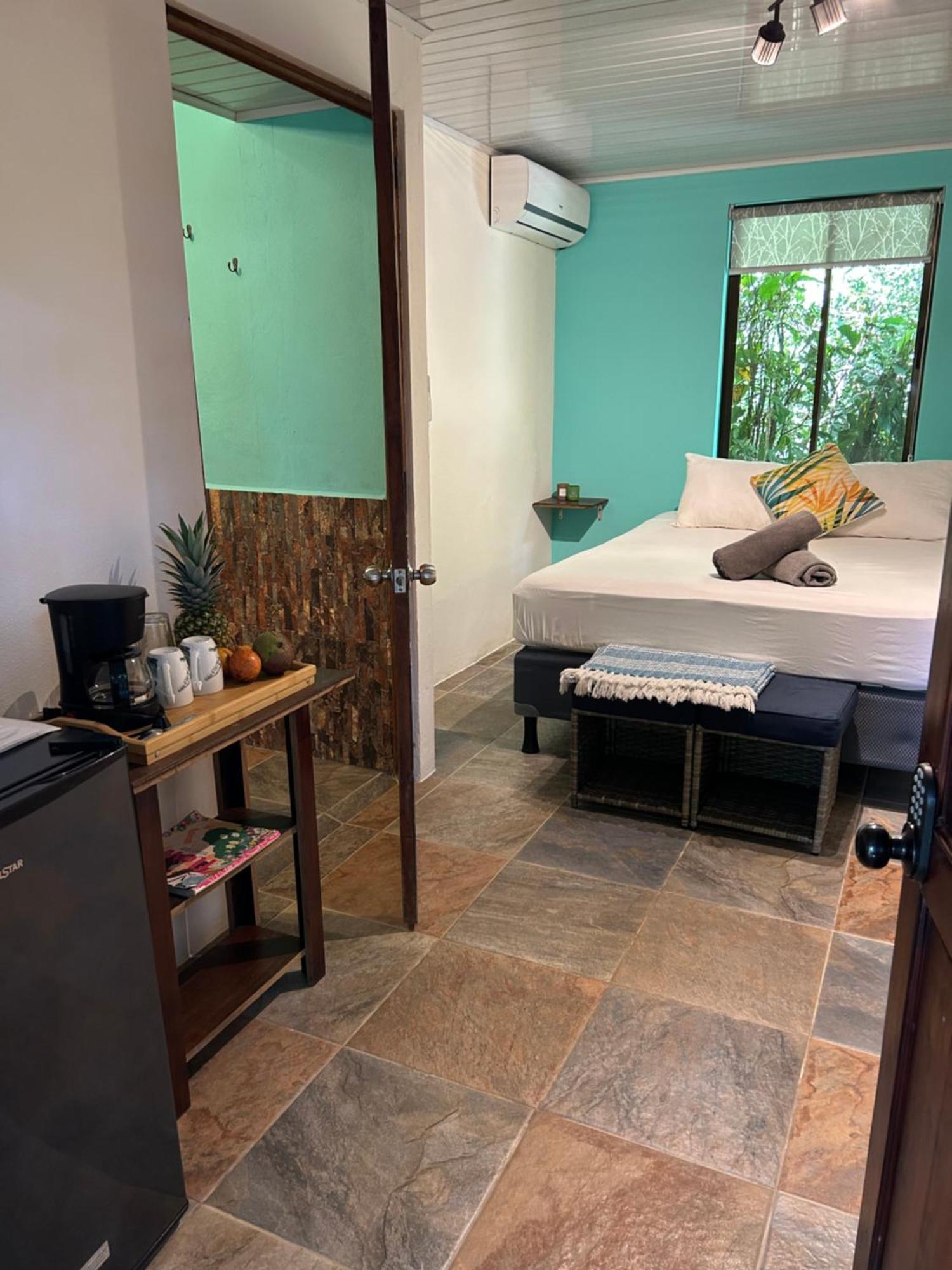 Boutique Rooms River Front At La Junta Dominical Esterno foto